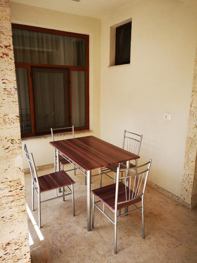 Brize Guest House Tuzla Exteriör bild